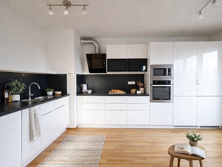Pronájem bytu 4+kk 111 m² - foto 2
