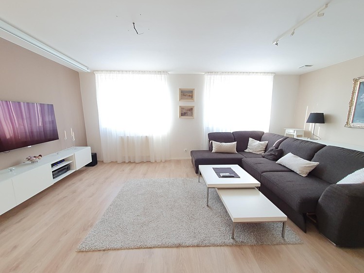 Pronájem bytu 4+1 128 m² - foto 1