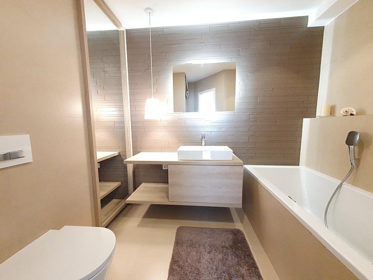 Pronájem bytu 4+1 128 m² - foto 8