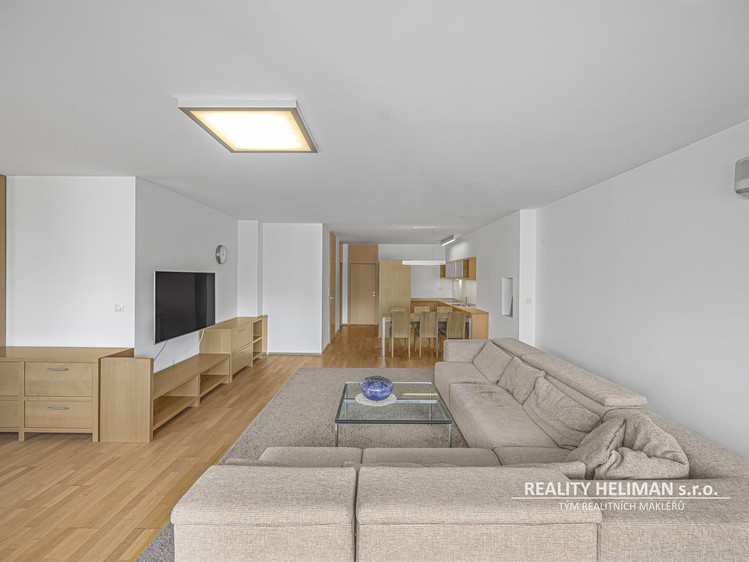 Pronájem bytu 2+kk 93 m² (Podkrovní) - foto 6