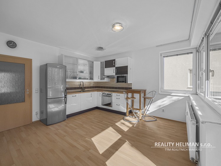 Pronájem bytu 2+kk 52 m² - foto 4