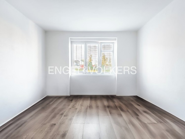 Pronájem bytu 3+1 82 m² - foto 4