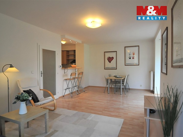 Pronájem bytu 2+kk 66 m² - foto 3