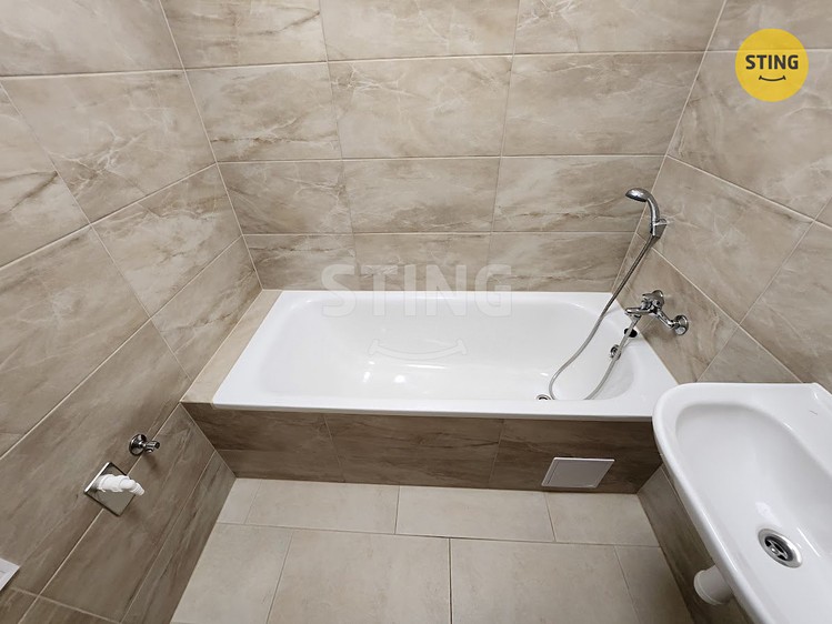 Pronájem bytu 2+1 50 m² - foto 4