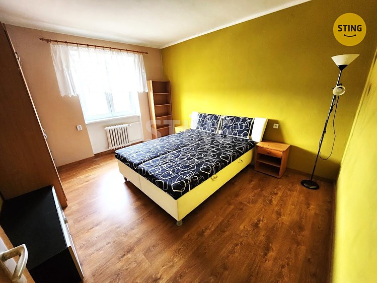 Pronájem bytu 2+1 58 m² - foto 2