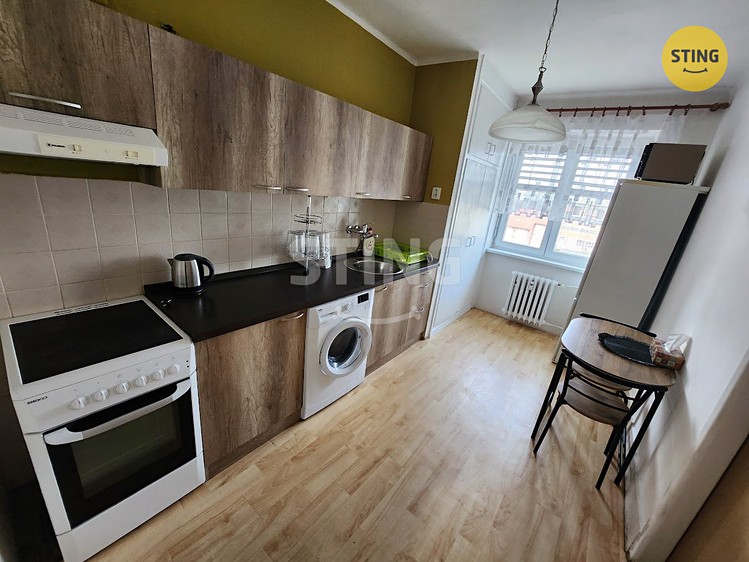 Pronájem bytu 2+1 58 m² - foto 3
