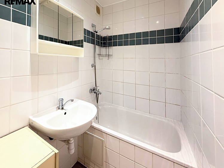 Pronájem bytu 2+1 75 m² - foto 7