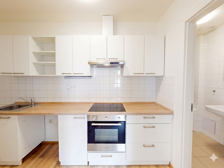Pronájem bytu 2+1 65 m² - foto 5