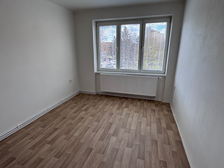 Pronájem bytu 2+1 57 m² - foto 8
