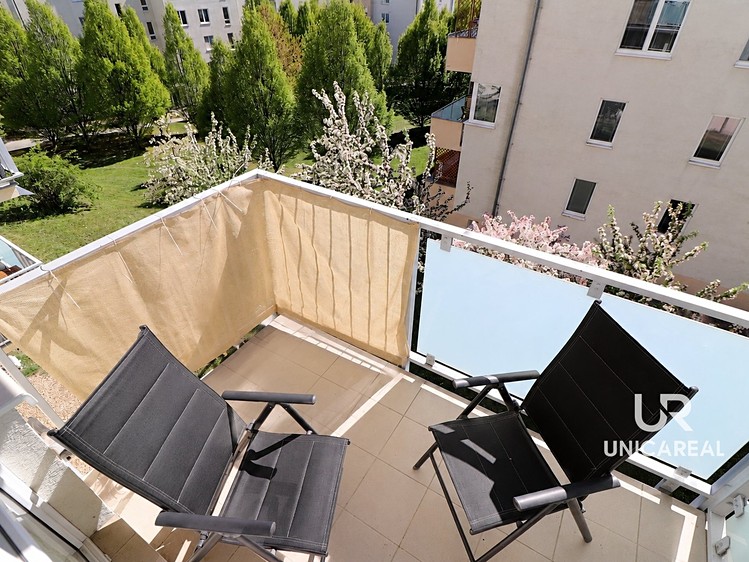 Pronájem bytu 2+kk 63 m² - foto 3