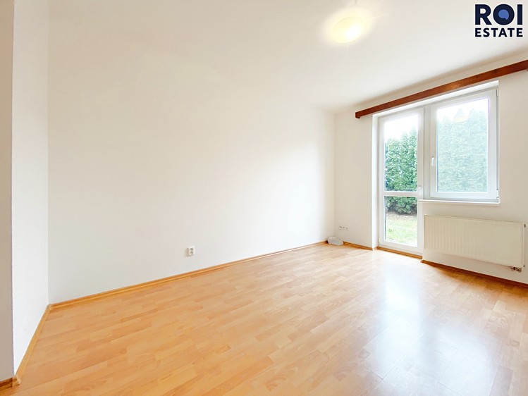Pronájem bytu 2+1 39 m² - foto 8