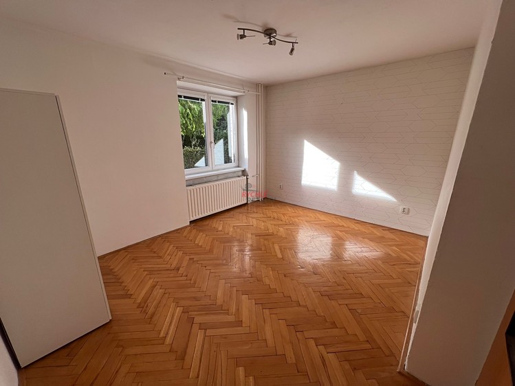 Pronájem bytu 2+1 85 m² - foto 3