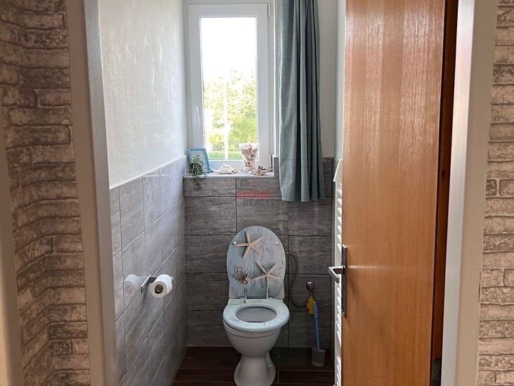 Pronájem bytu 2+1 85 m² - foto 7