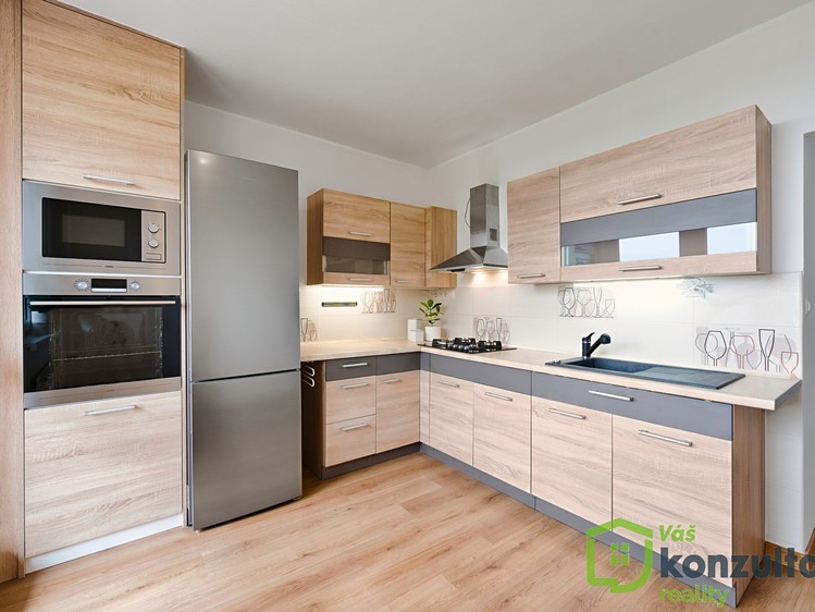 Pronájem bytu 2+1 60 m² - foto 1