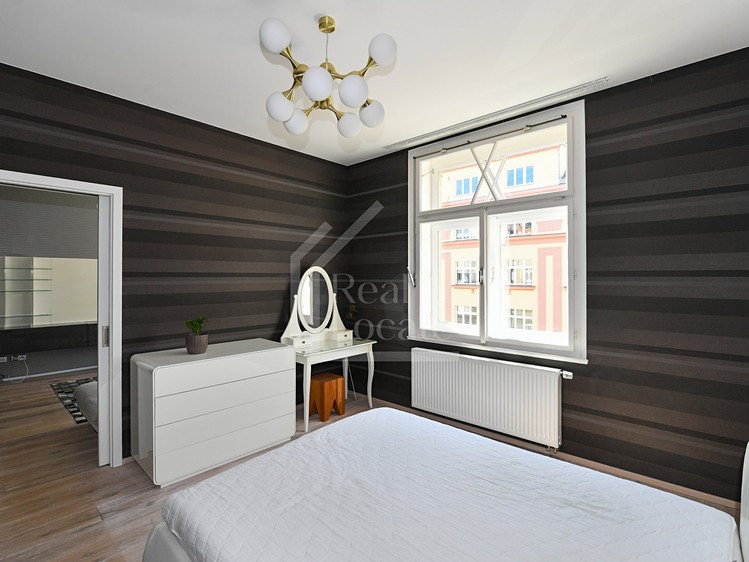 Pronájem bytu 3+1 95 m² - foto 4