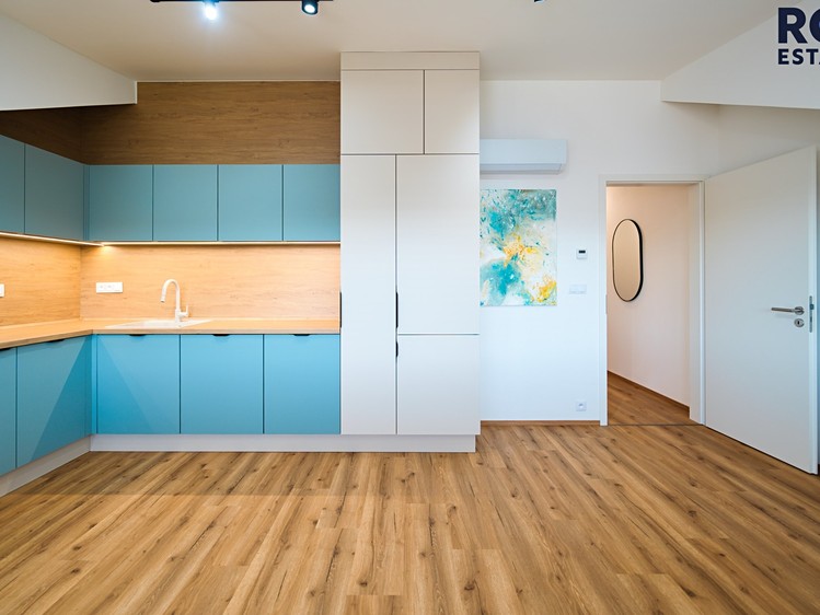 Pronájem bytu 2+kk 50 m² - foto 1
