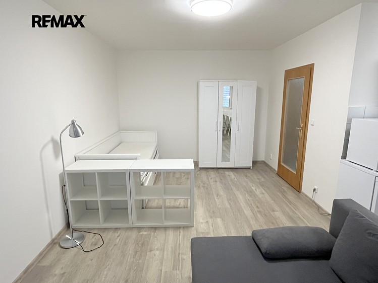Pronájem bytu 1+kk 34 m² - foto 6