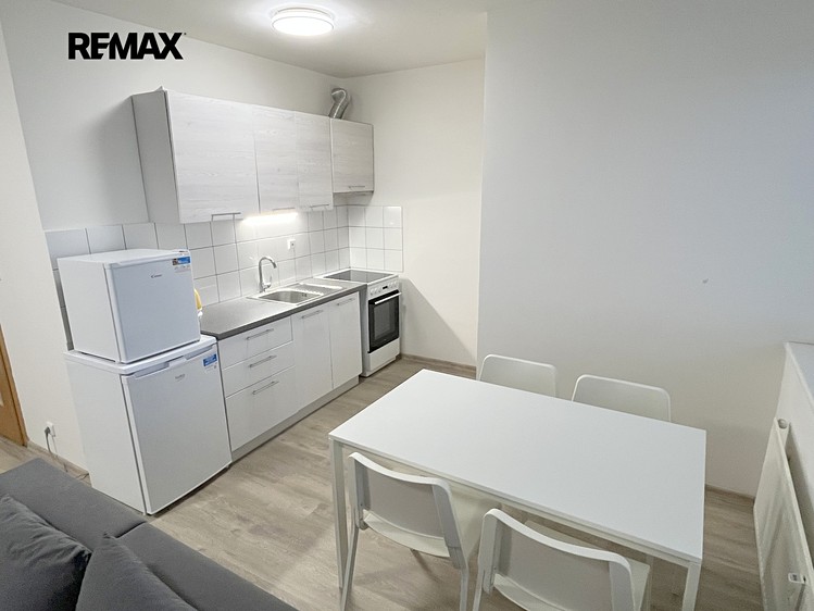 Pronájem bytu 1+kk 34 m² - foto 5