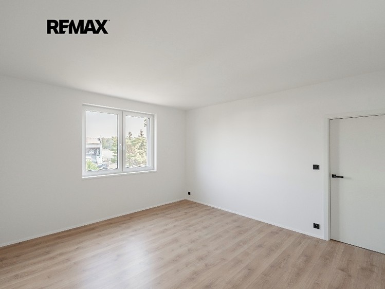 Pronájem bytu 2+kk 58 m² - foto 6