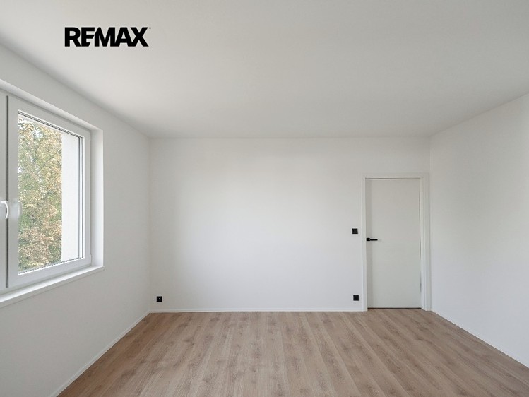 Pronájem bytu 2+kk 58 m² - foto 7