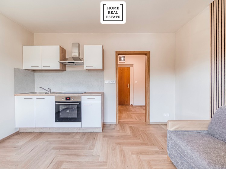 Pronájem bytu 1+kk 22 m² - foto 2