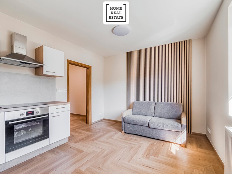 Pronájem bytu 1+kk 22 m² - foto 1