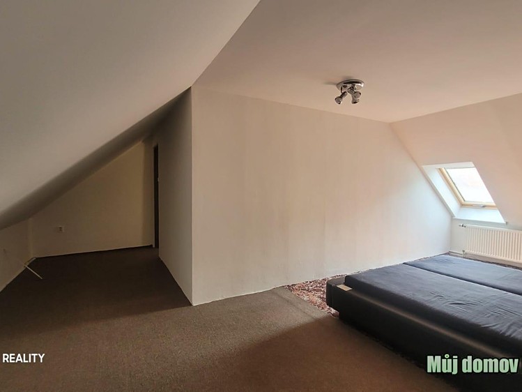 Pronájem bytu 4+kk 103 m² (Jednopodlažní) - foto 8