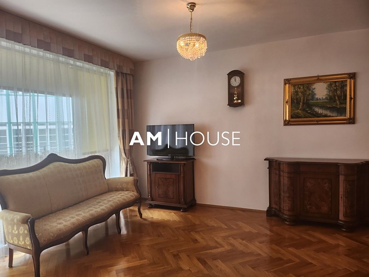 Pronájem bytu 3+kk 77 m² - foto 5