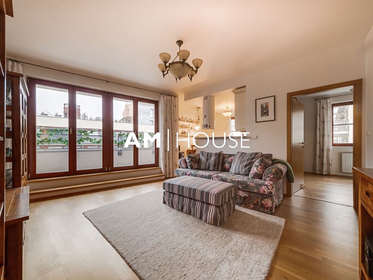 Pronájem bytu 3+kk 80 m² - foto 1