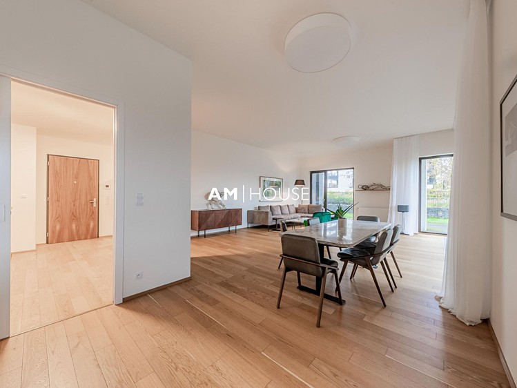 Pronájem bytu 5+kk 225 m² - foto 4