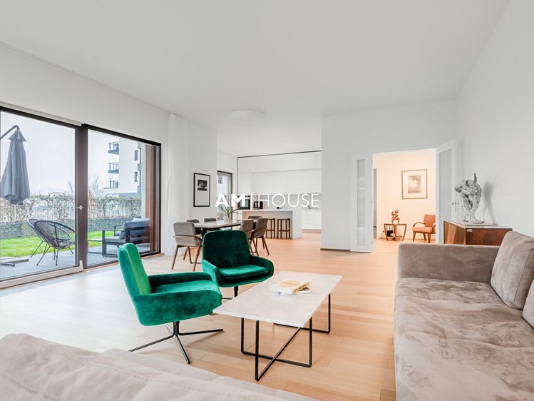 Pronájem bytu 5+kk 225 m² - foto 3