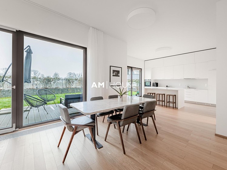 Pronájem bytu 5+kk 225 m² - foto 5