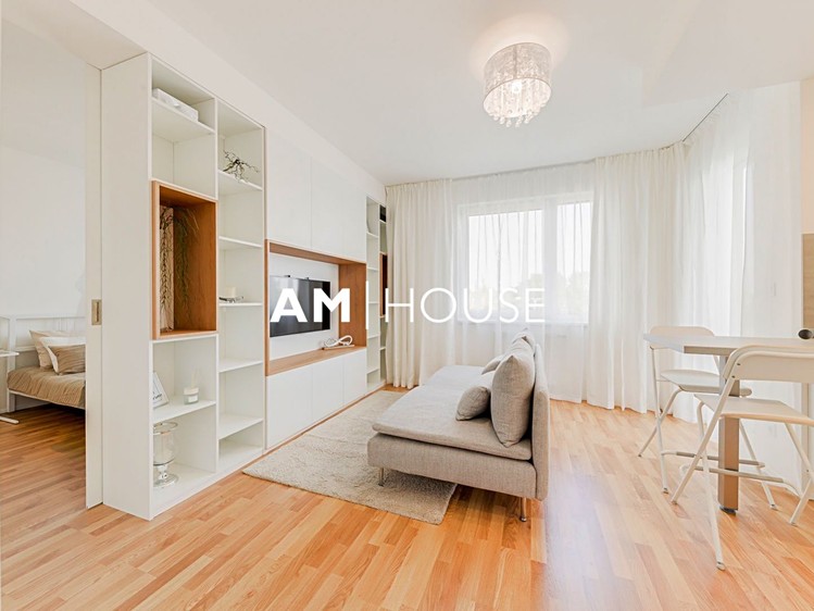 Pronájem bytu 2+kk 50 m² - foto 1