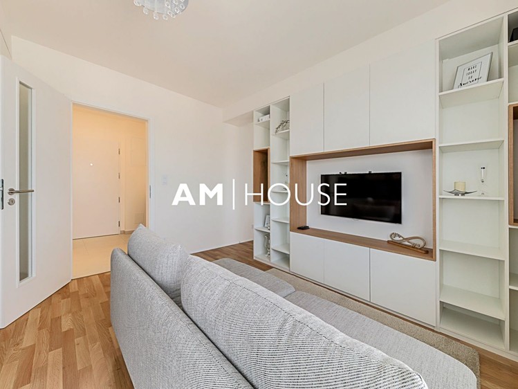Pronájem bytu 2+kk 50 m² - foto 4