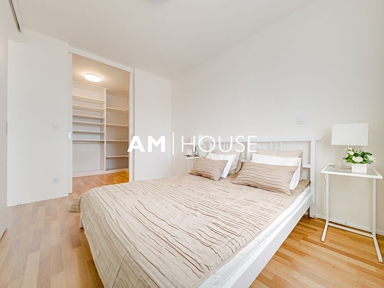 Pronájem bytu 2+kk 50 m² - foto 2