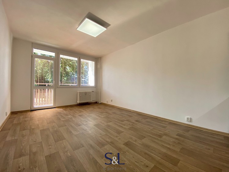 Pronájem bytu 1+kk 28 m² - foto 8