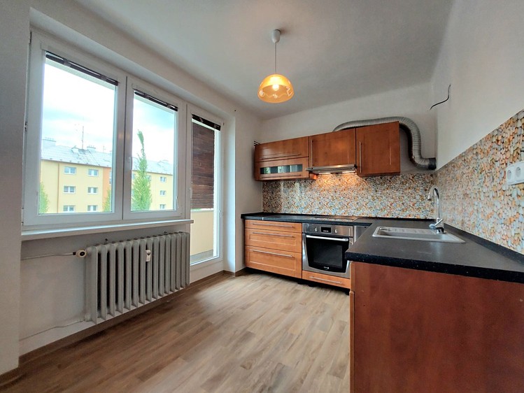 Pronájem bytu 3+1 68 m² - foto 5