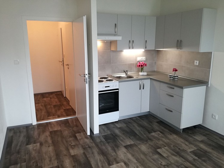 Pronájem bytu 2+kk 44 m² - foto 2