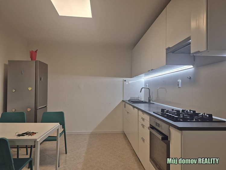 Pronájem bytu 2+1 50 m² - foto 1