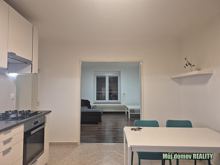 Pronájem bytu 2+1 50 m² - foto 4