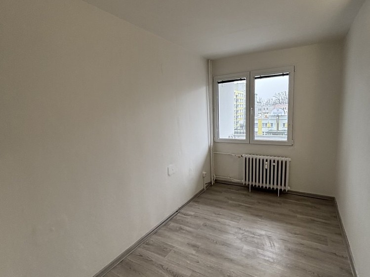Pronájem bytu 3+1 56 m² - foto 4