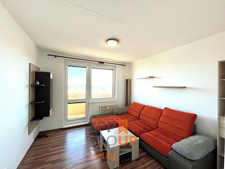 Pronájem bytu 2+1 53 m² - foto 2