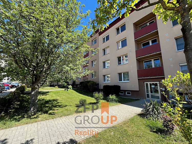 Pronájem bytu 2+1 53 m² - foto 3