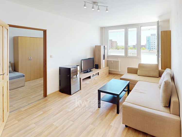 Pronájem bytu 3+1 66 m² - foto 4