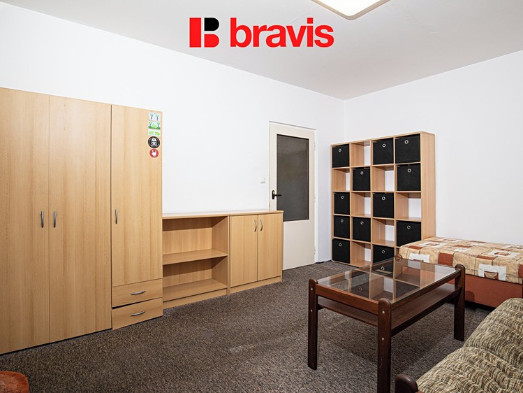 Pronájem bytu 1+1 32 m² - foto 4