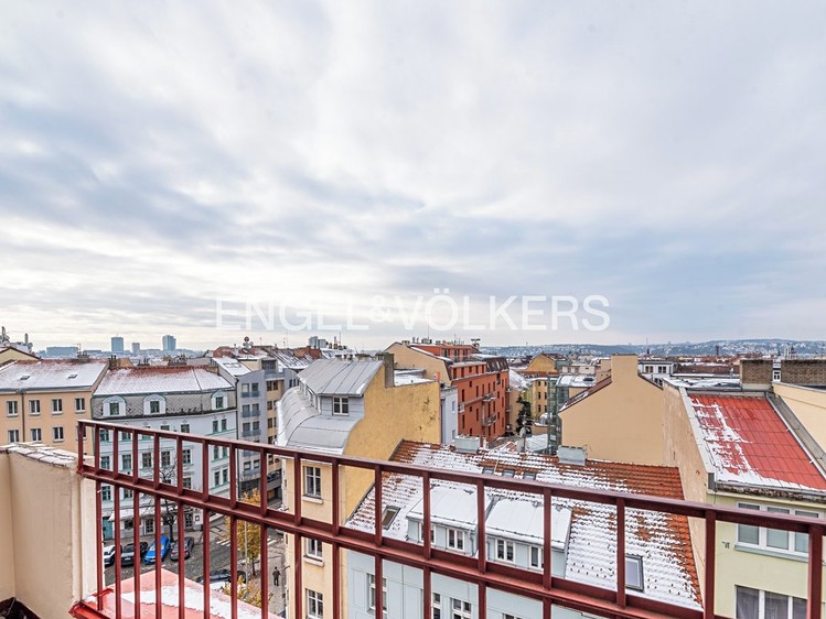 Pronájem bytu 4+kk 112 m² - foto 2