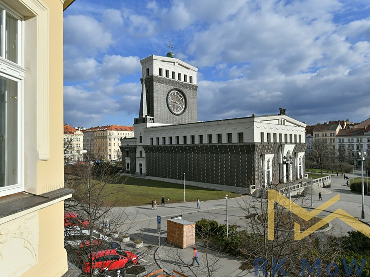 Pronájem bytu 3+kk 93 m² - foto 8