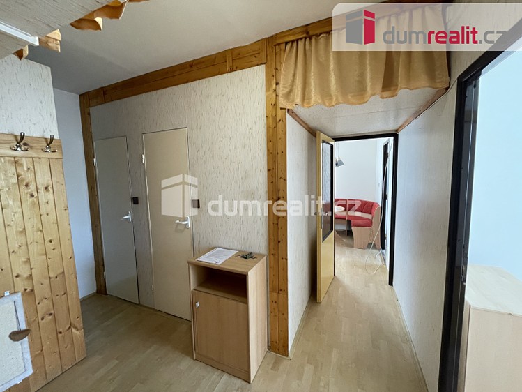 Pronájem bytu 3+1 57 m² - foto 8