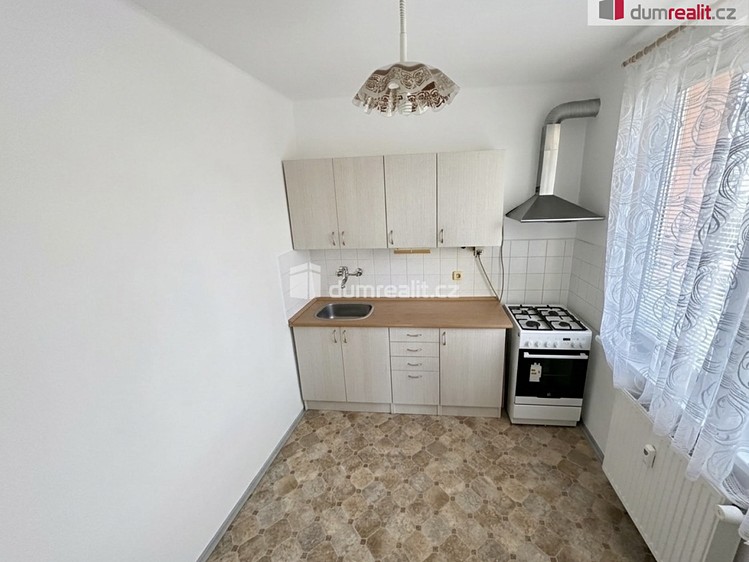 Pronájem bytu 2+1 53 m² - foto 3