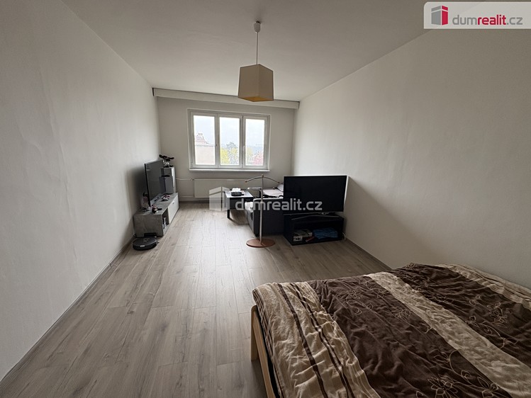 Pronájem bytu 2+1 57 m² - foto 3